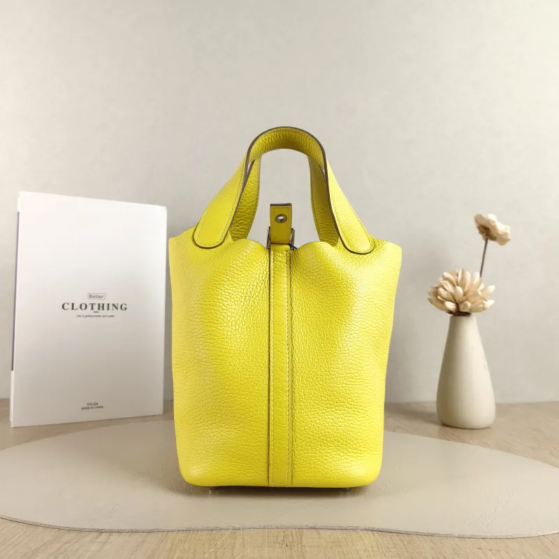 Hermès Top Handle Bag Picotin Lock 18 18 9R TC Calfskin Small 18 × 13 × 18 cm Y