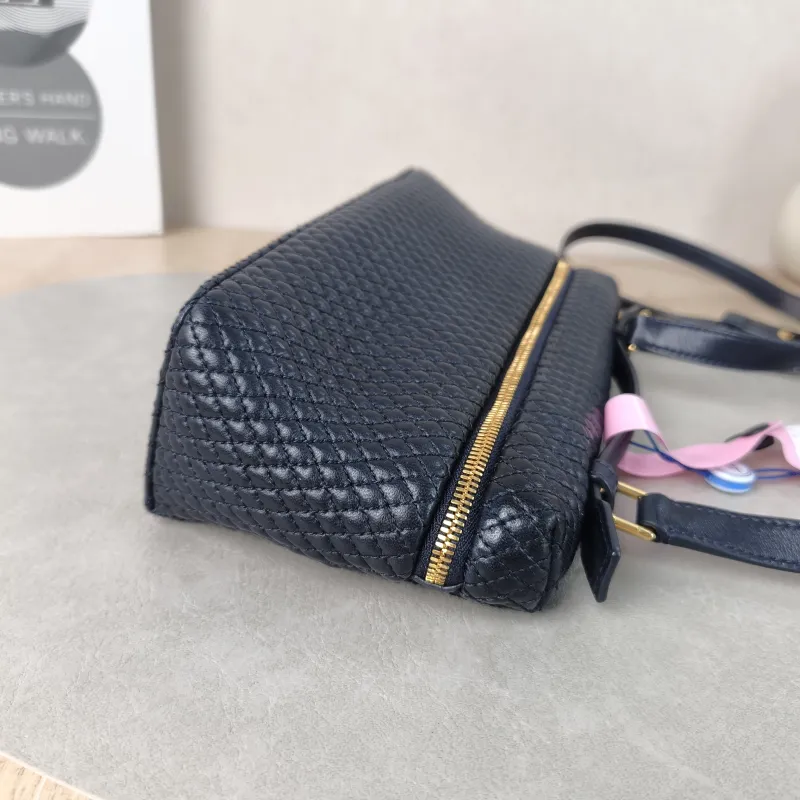Loro Piana Crossbody Bag Extra Pocket L19Navy Lambskin One Size19 × 7 × 11.5 cm — detail view 2 of 12