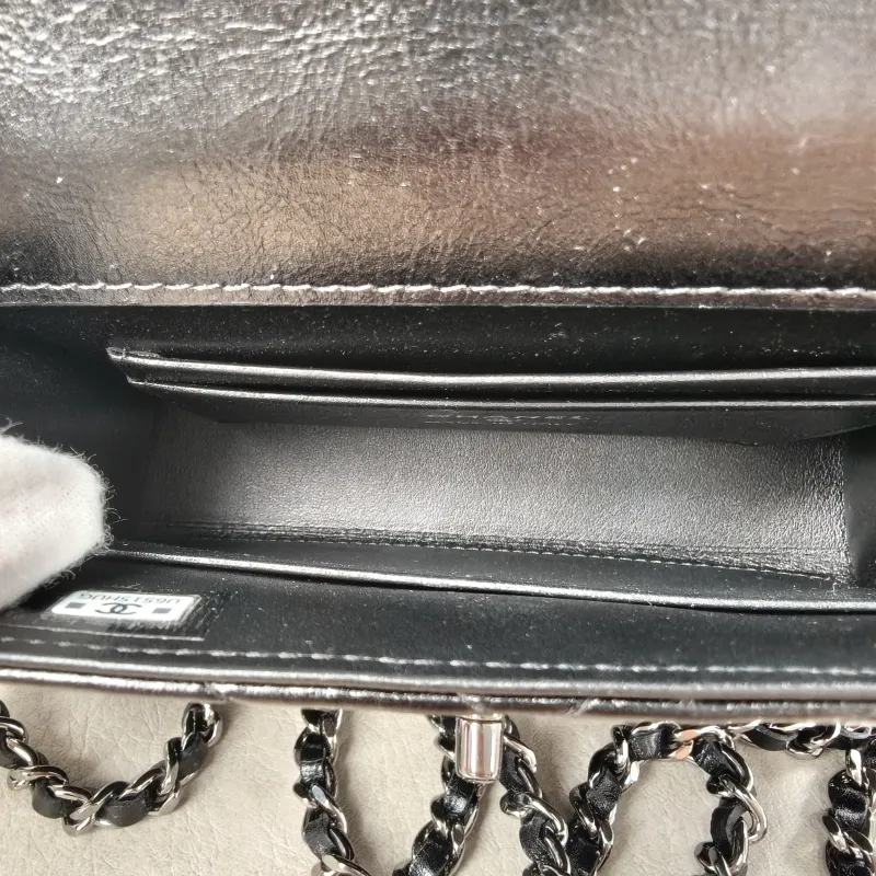 Chanel Crossbody Bag Coco Handle​Black V Calfskin Mini14.5 × 5.5 × 11.5 cm — detail view 11 of 18