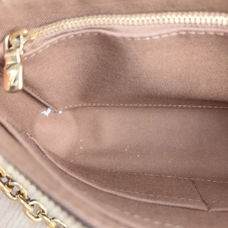 Louis Vuitton Shoulder Bag Pochette Accessoires Two Straps Monogram PVC Large 23.5 × 4 × 13.5 cm — detail view 8 of 10