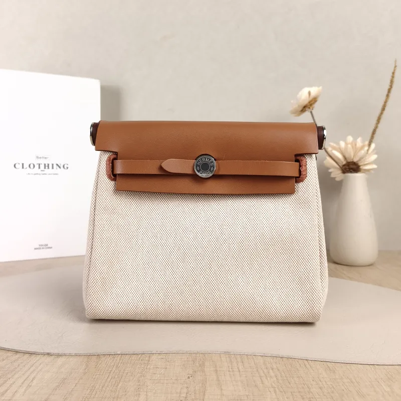 Hermès Shoulder Bag Herbag Zip 20 Beige Canvas mini20 × 7 × 17 cm