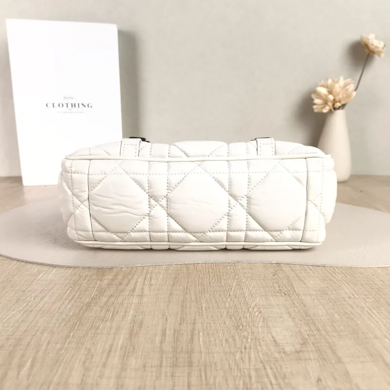 DIOR Crossbody Bag camp Messenger Bag White Calfskin Small 23 × 8 × 15 cm — cover view 4 of 5