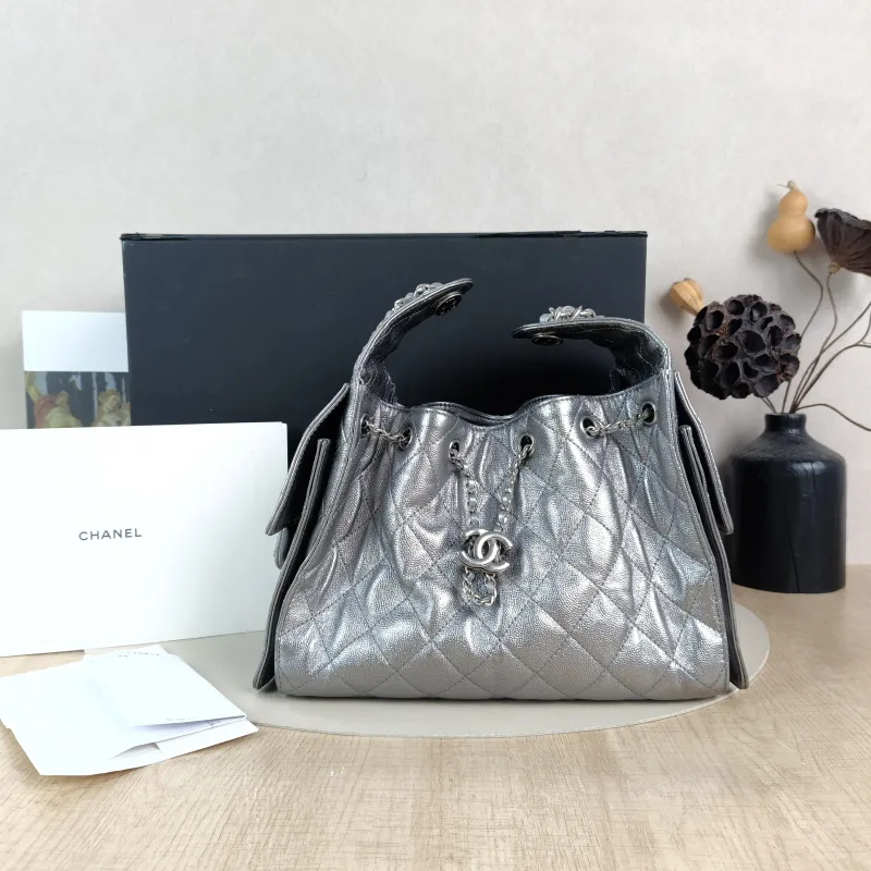 Chanel Shoulder Bag25Bag Silver Calfskin Small26 × 14 × 30 cm — cover view 2 of 6