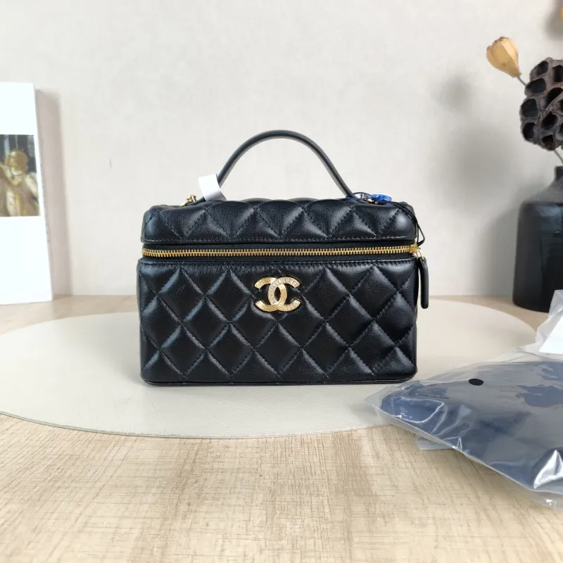 Chanel Crossbody Bag lp Box Bag Black Lambskin One Size19.5 × 5 × 17 cm — cover view 2 of 6