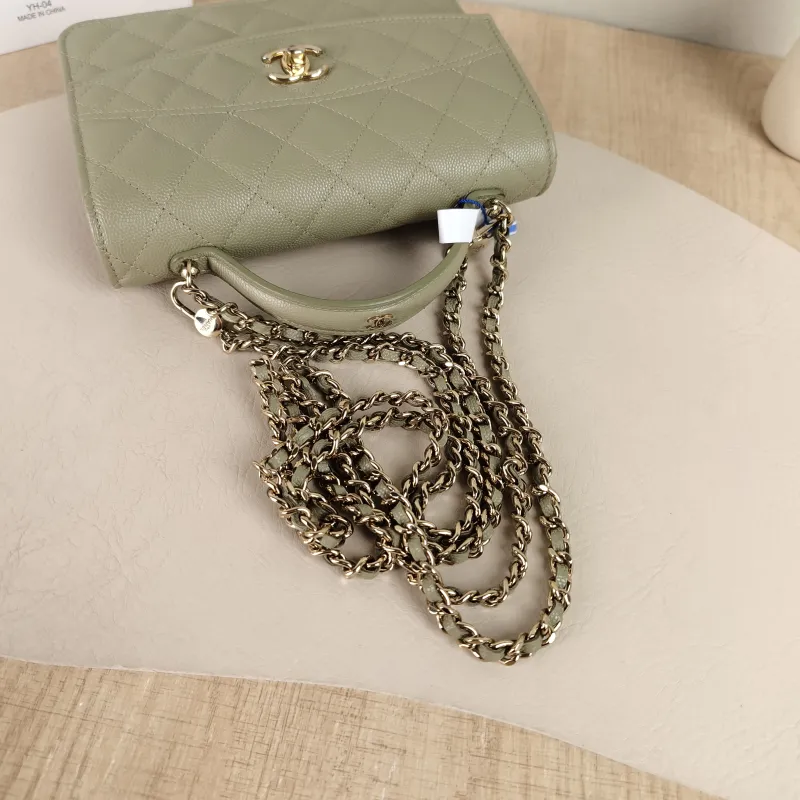Chanel Backpack26c · 25c Backpack Green Grained Calfskin One Size18.2 × 5 × 14 cm — detail view 9 of 11