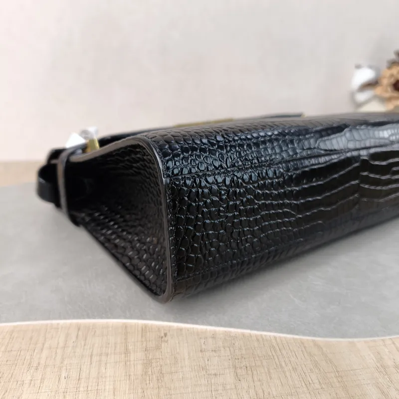 SAINT LAURENT Shoulder Bag MANHATTAN Black Calfskin Medium 29 × 7.5 × 20 cm — detail view 9 of 12
