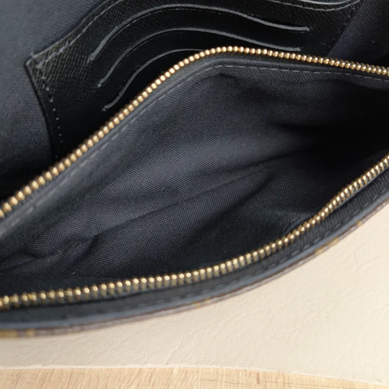 Louis Vuitton Crossbody Bag IVY Monogram PVC Small23.5 × 4.3 × 12 cm — detail view 6 of 11