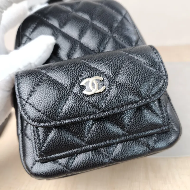 Chanel Backpack mini Backpack Collection Black Calfskin One Size13 × 9 × 18 cm — detail view 13 of 14