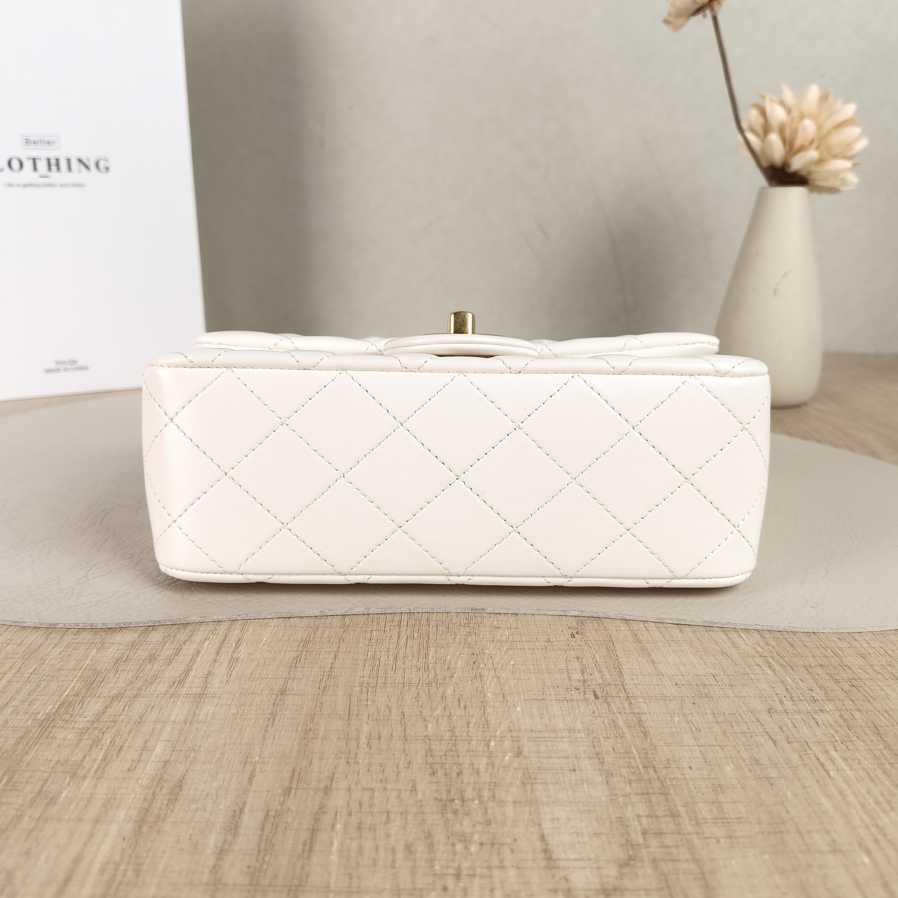 Chanel Crossbody Bag mini White Gold Lambskin mini20 × 6 × 12 cm — cover view 6 of 6
