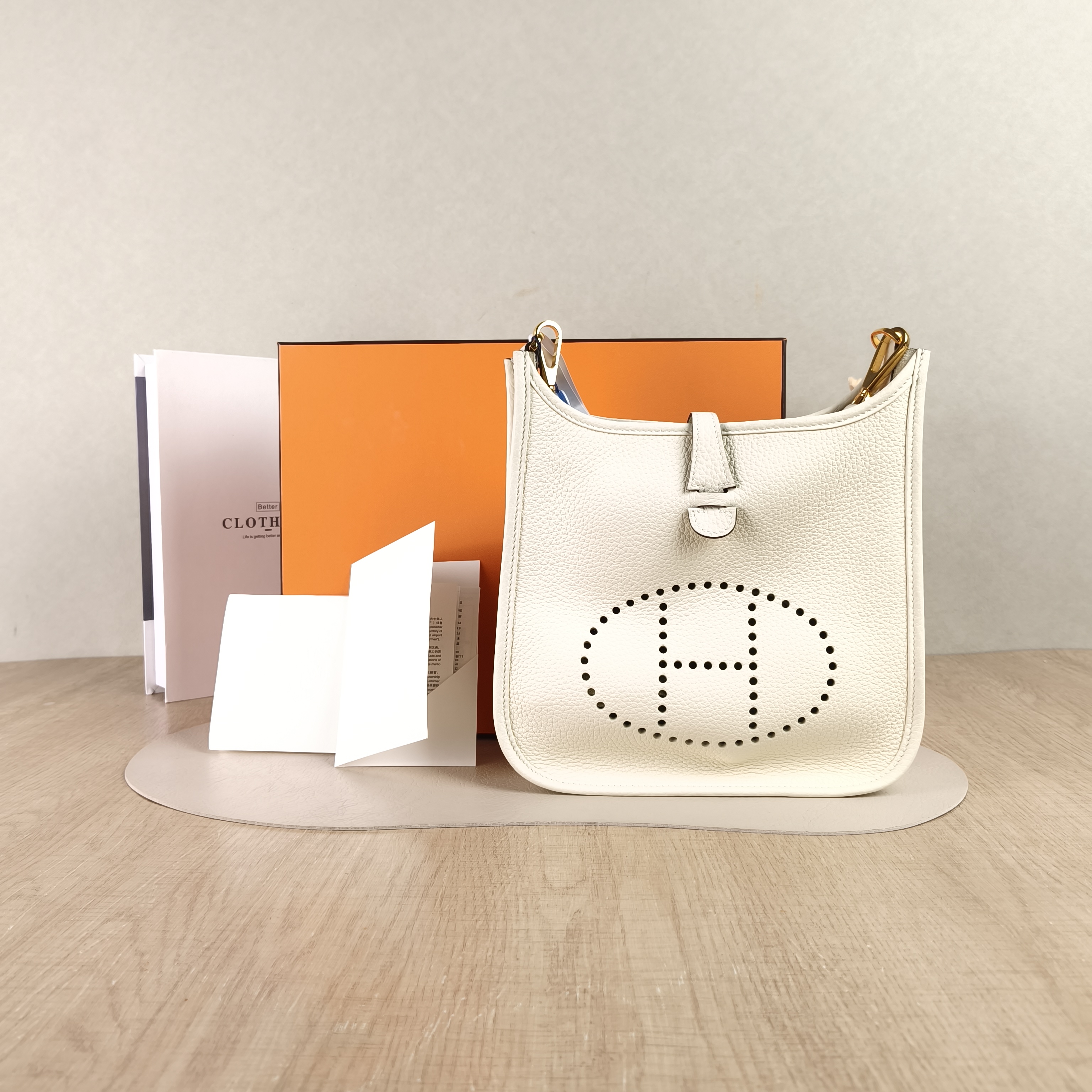 Hermès Crossbody Bag Evelyne 23 23I2 Taurillon Clemence TC Calfskin One Size23 × 6 × 24 cm — cover view 5 of 6