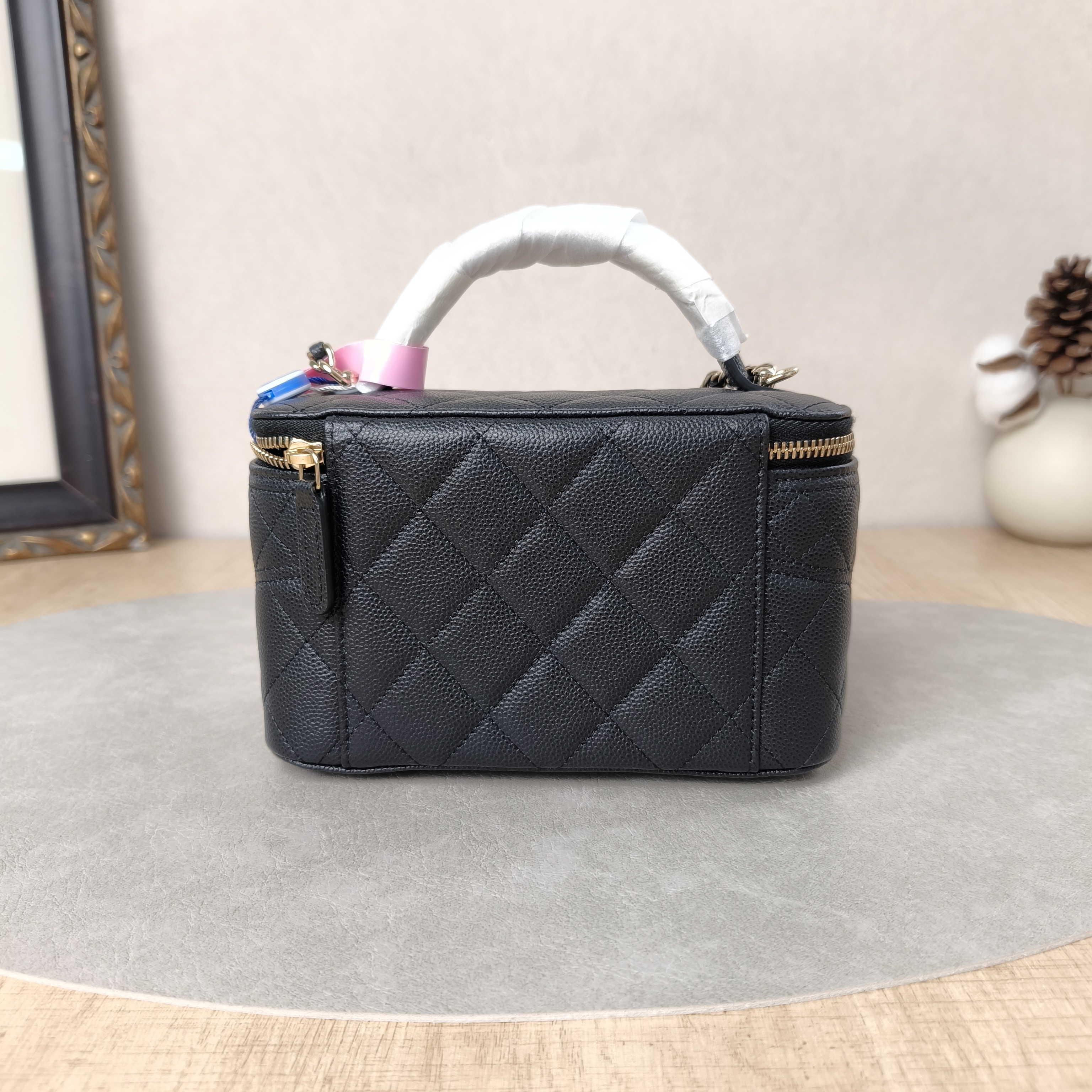 Chanel Crossbody Bag26c Edition Black Grained Calfskin One Size17 × 8 × 9.5 cm — cover view 2 of 5