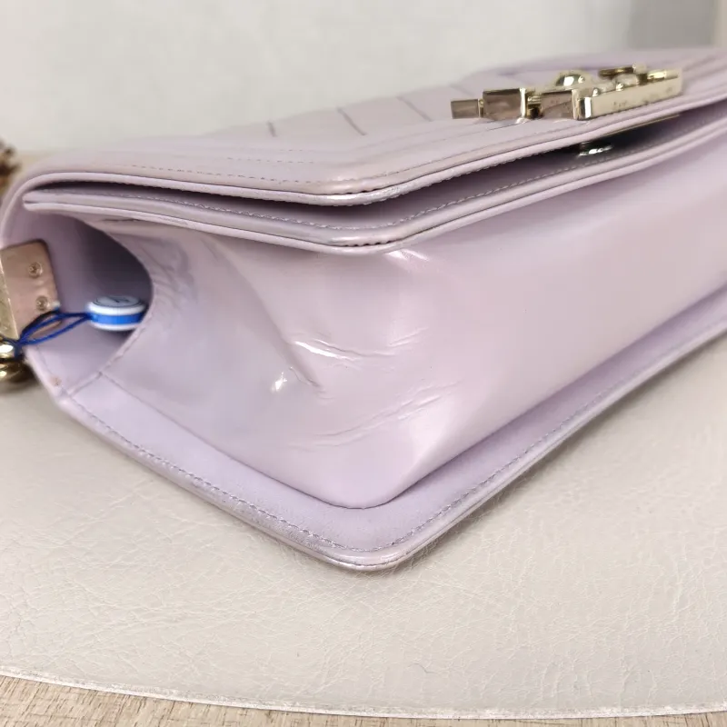 Chanel Crossbody Bag Le Boy​ Patent Leather Small20.5 × 8.5 × 12 cm — detail view 2 of 15