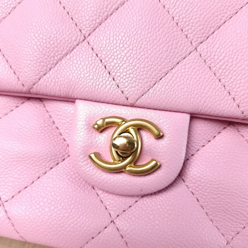 Chanel Crossbody Bag Pink Grained Calfskin One Size 24 × 8 × 17 cm — detail view 1 of 11