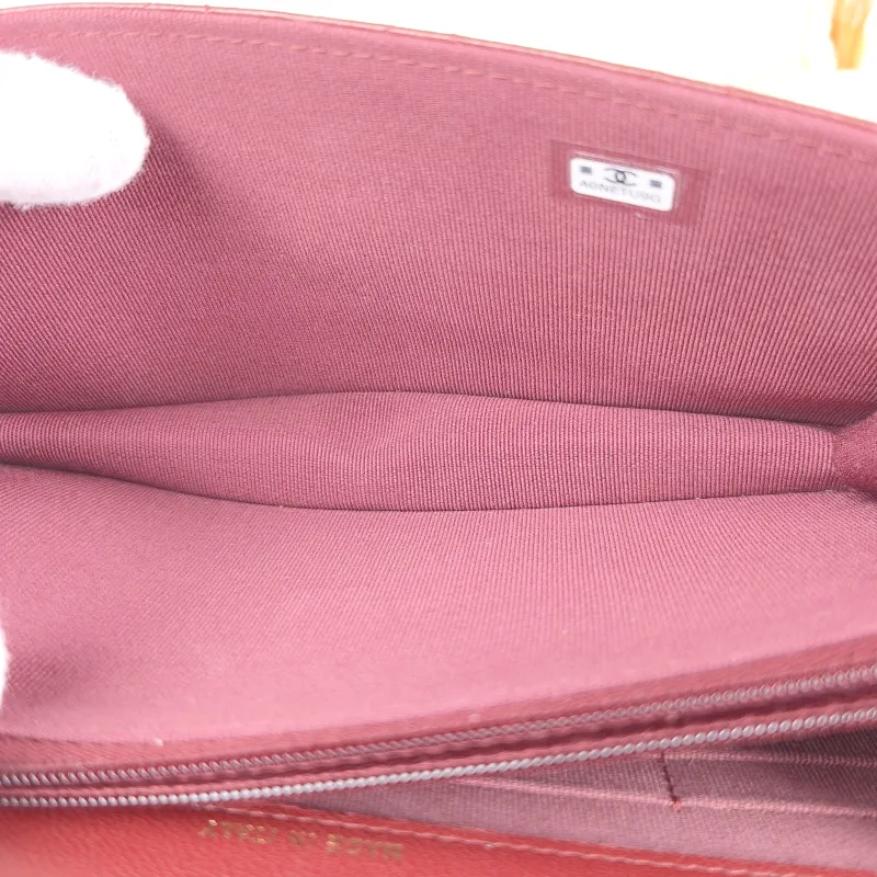 Chanel Crossbody Bag C woc Burgundy Lambskinmini19.2 × 3.5 × 12.3 cm — detail view 14 of 15