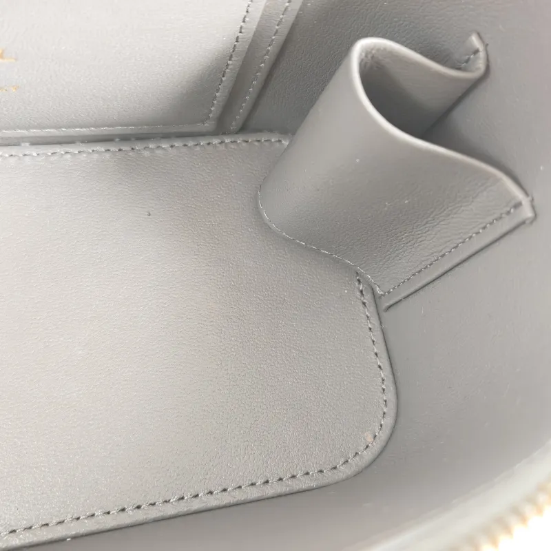 Chanel Crossbody Bag Edition Grey Lambskinmini16 × 8 × 9.5 cm — detail view 4 of 14