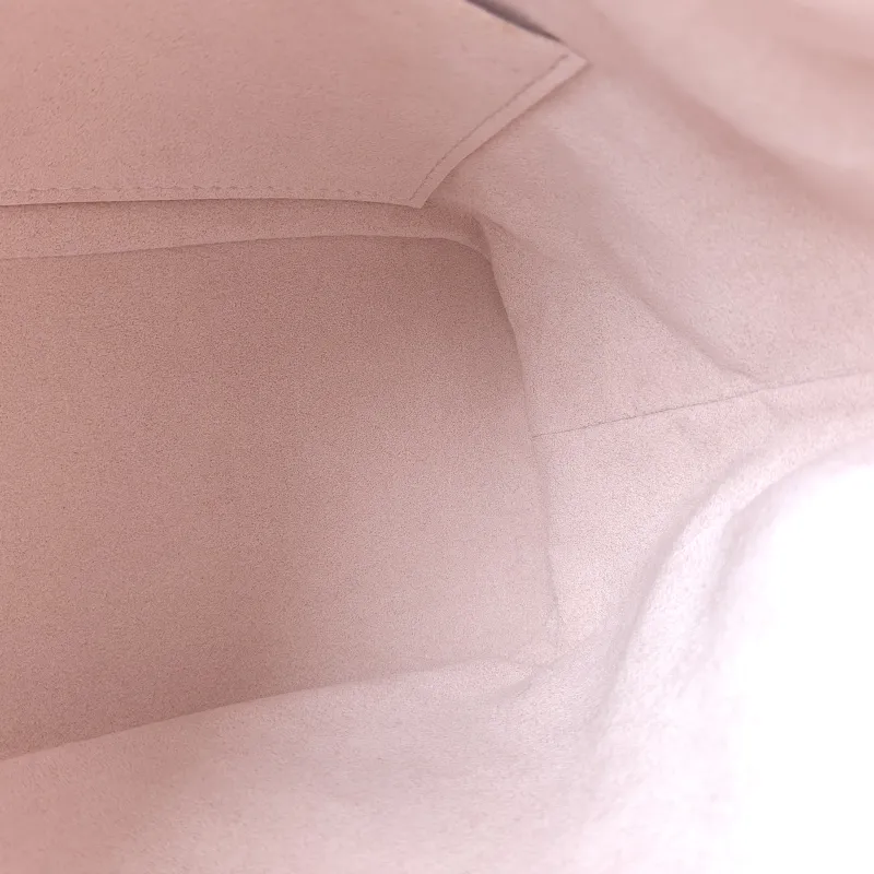 Louis Vuitton Shoulder Bag Marshmallow Vanity Case Bag Pink Calfskin One Size 24 × 13 × 22 cm — detail view 9 of 12