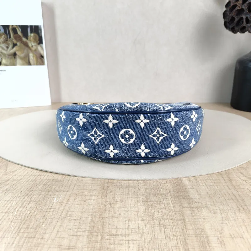 Louis Vuitton Crossbody Bag Loop Blue Small 23 × 6 × 13 cm — cover view 6 of 6