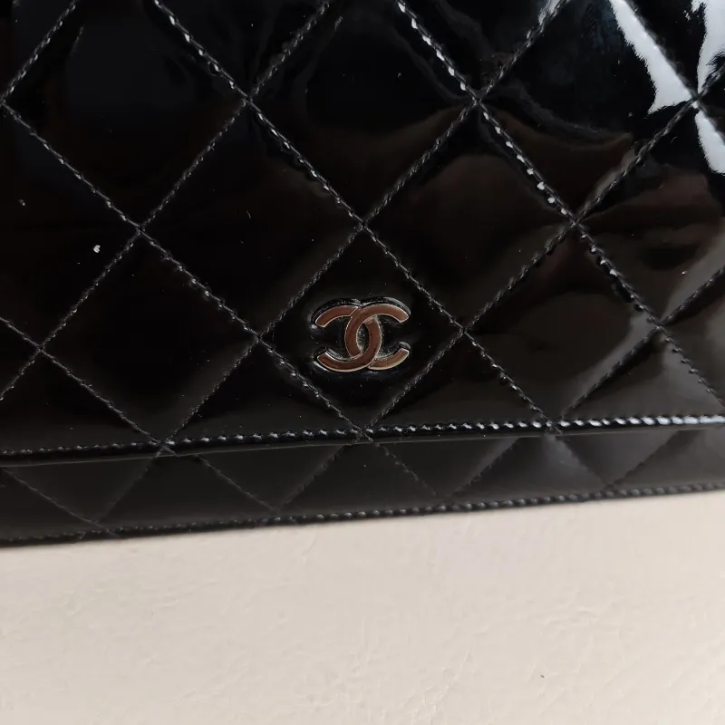 Chanel Crossbody Bag Classic Flap WOC CF WOCWOC Bag Black Patent Leather One Size 19.2 × 3.5 × 12.3 cm 19 — detail view 1 of 12