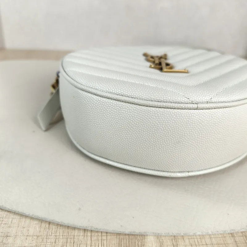 SAINT LAURENT Crossbody Bag VINYLE Camera Bag White Grained Calfskin Small 17 × 5.5 × 17 cm — detail view 6 of 10