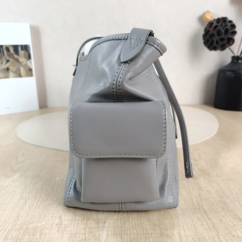 Louis Vuitton Crossbody Bag Carryall Cargo Vibe Grey SL ambskin Small 33.5 × 15 × 23 cm — detail view 6 of 9