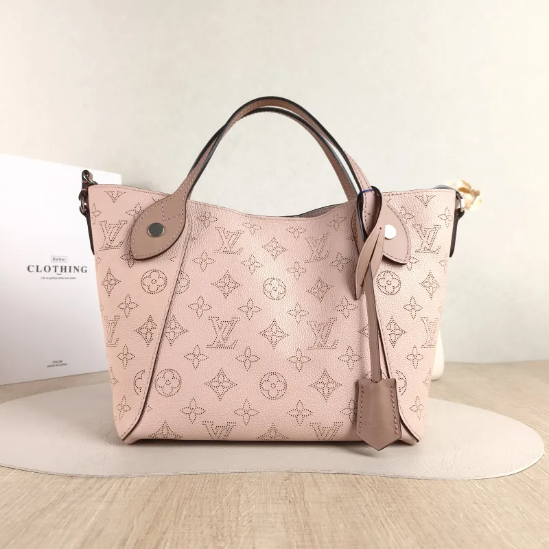 Louis Vuitton Shoulder Bag Hina Pink Calfskin Small 23 × 13 × 21 cm