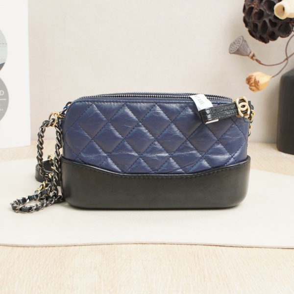 Chanel Gabrielle Gabrielle Bagmini Navy Black Calfskin25 · Shoulder Strap · 19 × 4 × 10 cm