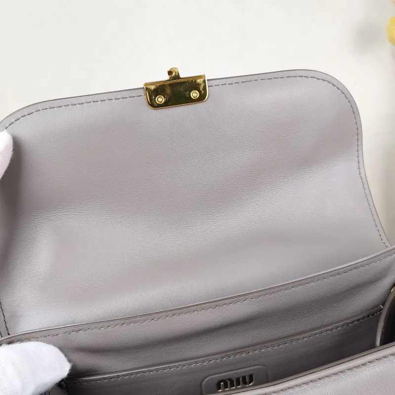 Miumiu Shoulder Bag Grey Calfskin One Size 26 × 9.5 × 14.5 cm — detail view 4 of 13