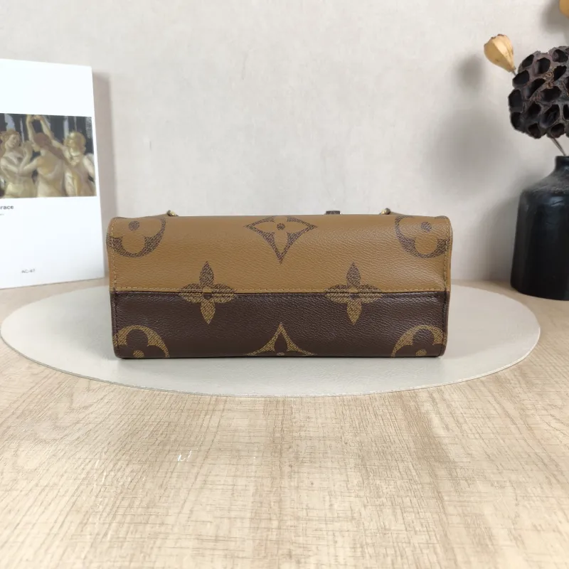 Louis Vuitton Shoulder Bag Onthego Monogram PVC Small25 × 11.5 × 19 cm — cover view 2 of 5