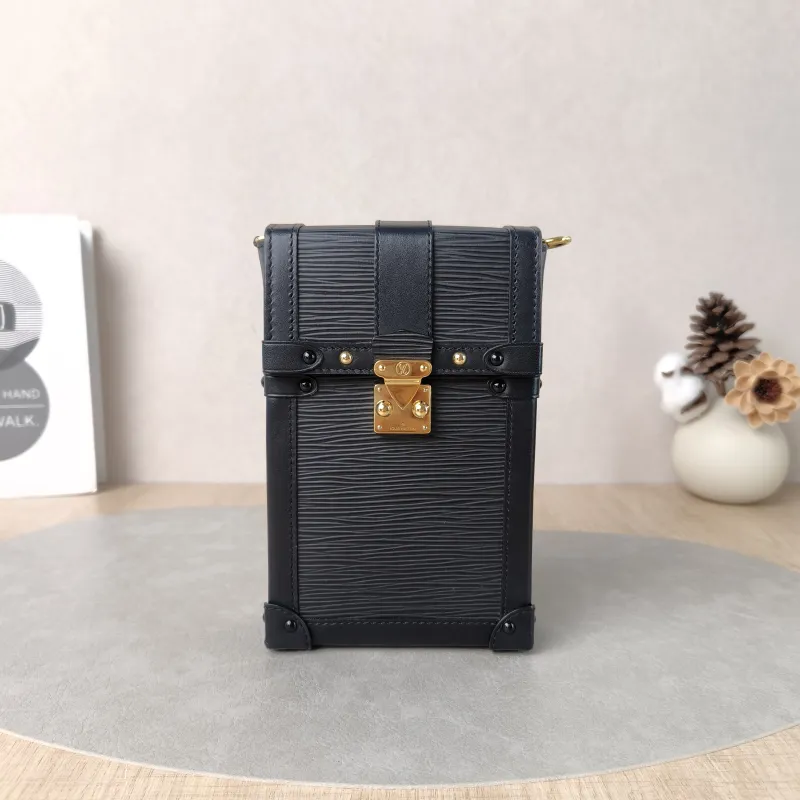 Louis Vuitton Crossbody Bag Trunk Vertical Chain Bag Black Epi Embossed Calfskinmini11 × 3.5 × 17.5 cm