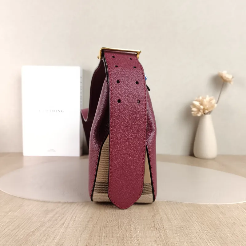 BURBERRY Crossbody Bag Crossbody Bag Red Canvas One Size27 × 9 × 21 cm — detail view 9 of 12