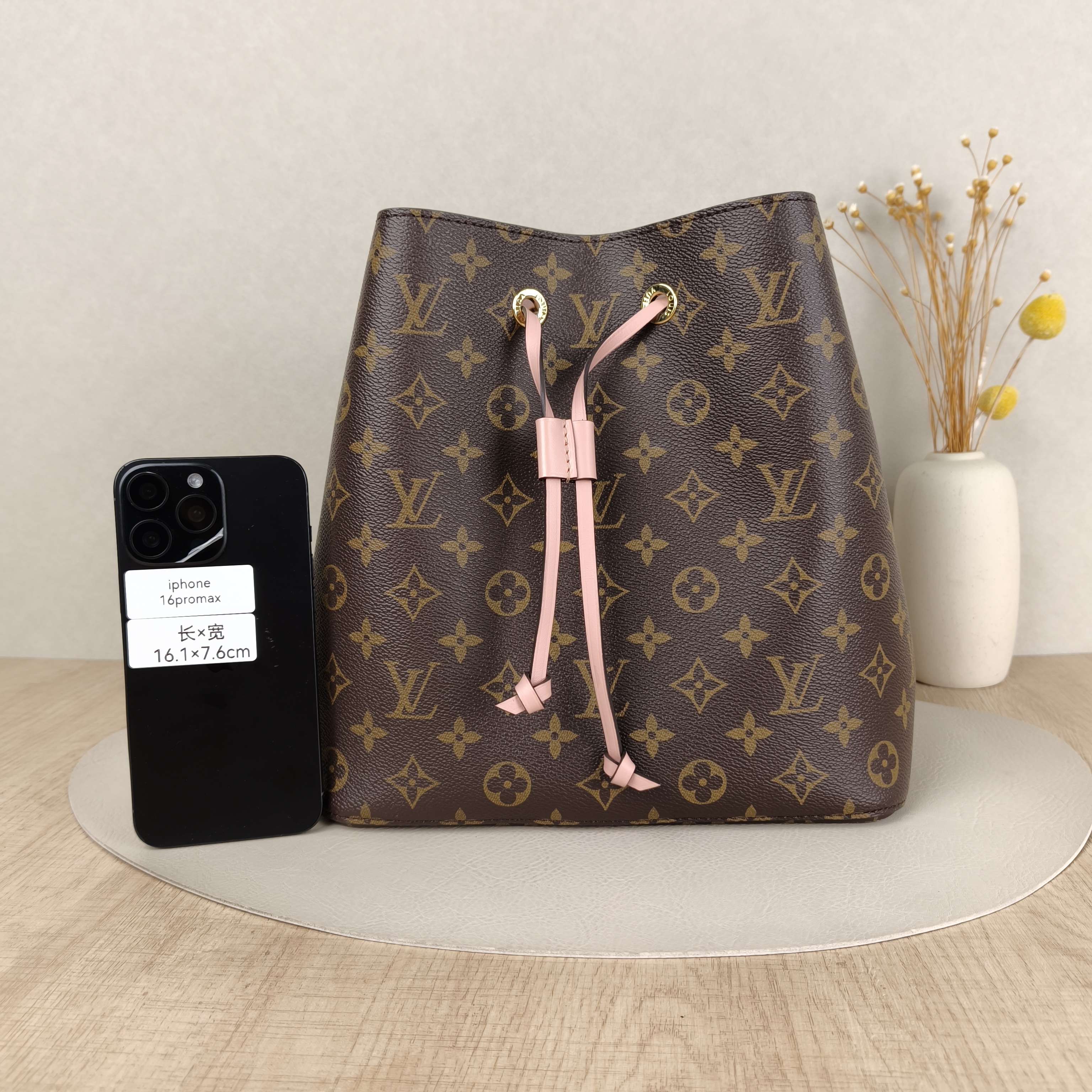 Louis Vuitton Shoulder Bag NÉONOÉ Bucket Bag PVC Medium26 × 17.5 × 26 cm — cover view 5 of 5
