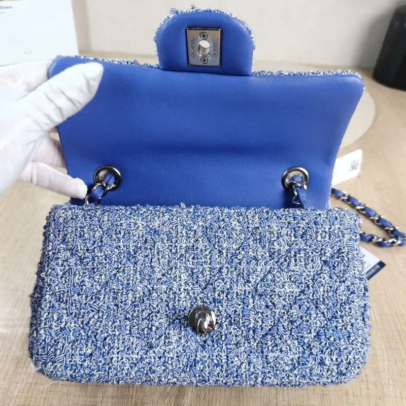 Chanel Crossbody Bag Classic Flap Large Mini CF Mini Blue mini 20 × 6 × 12 cm — detail view 10 of 11
