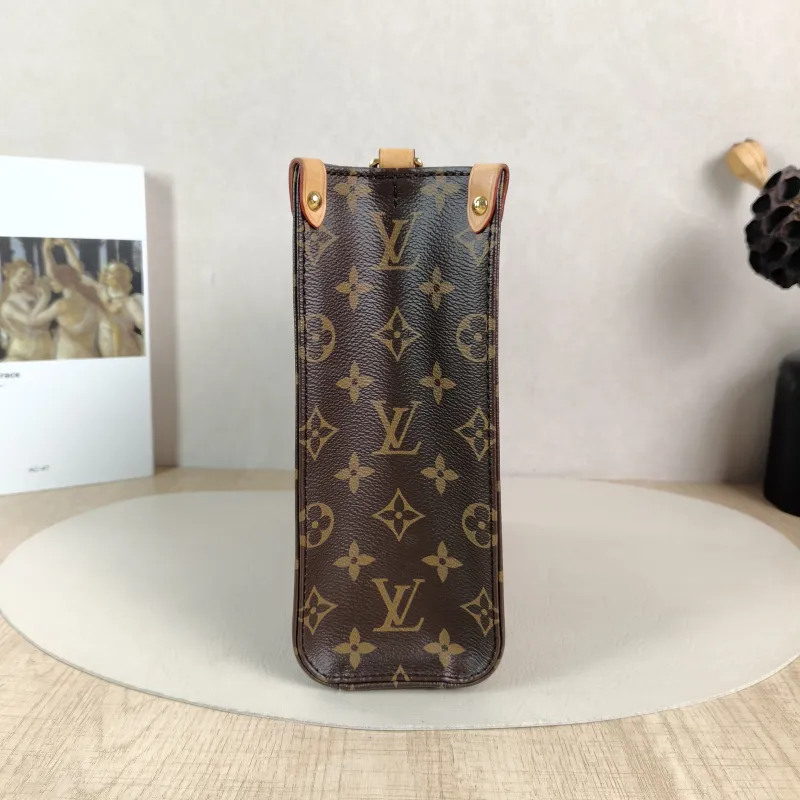 Louis Vuitton Crossbody Bag SAC PLAT BB BB Monogram PVC BB 21.5 × 9 × 22 cm — detail view 8 of 12