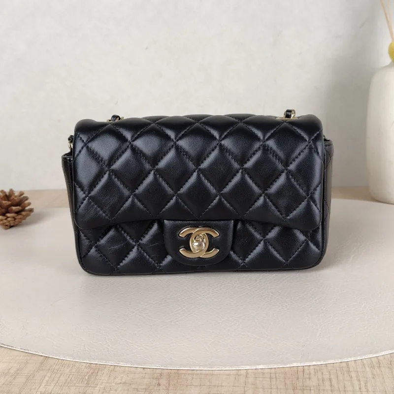 Chanel Crossbody Bagcf mini Crossbody Bag Black Lambskinmini18 × 5 × 11 cm