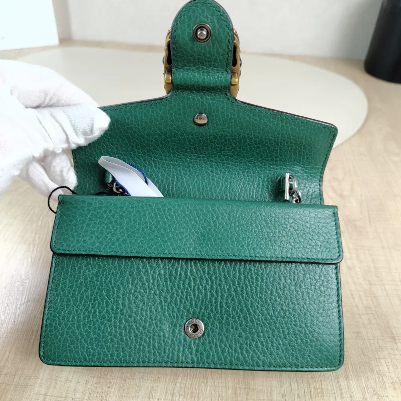 GUCCI Crossbody Bag Dionysus Green Calfskin Mini 16.5 × 4.5 × 10 cm — detail view 7 of 12