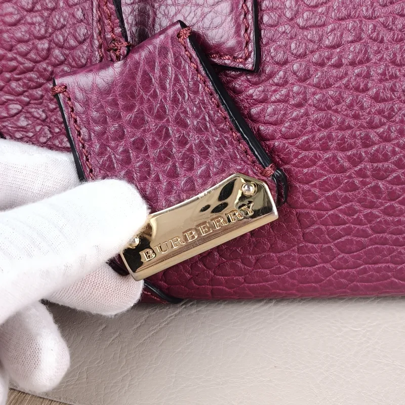 BURBERRY Shoulder Bag Shoulder Bag Calfskin One Size 32 × 15 × 22 cm — detail view 5 of 13