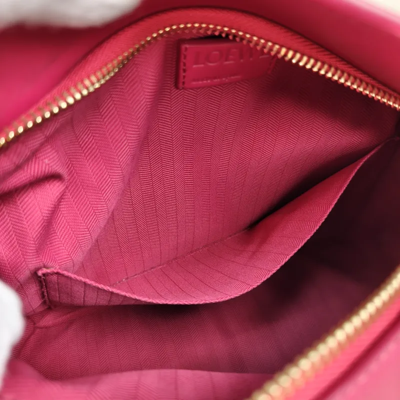LOEWE Crossbody Bag Puzzle Red CC alfskin Small24 × 10.5 × 16.5 cm — detail view 14 of 14