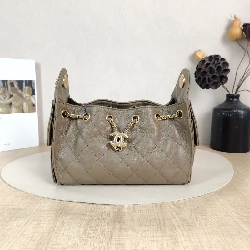 Chanel Crossbody Bag 25Bag Brown Calfskin Mini 22 × 12.5 × 20 cm