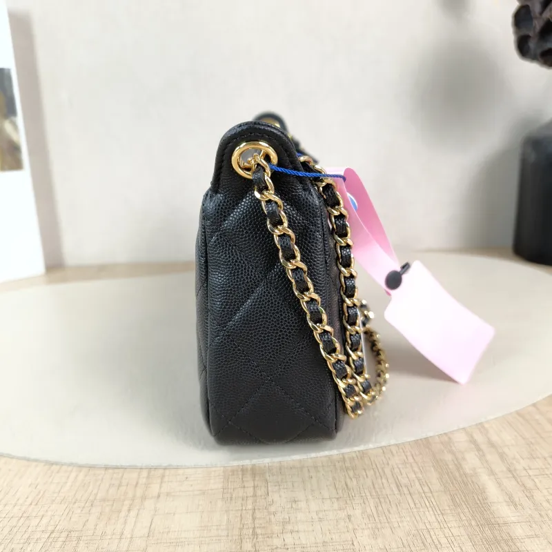 Chanel Crossbody Bag c Black Grained Calfskin One Size21 × 5.5 × 12 cm — detail view 4 of 11