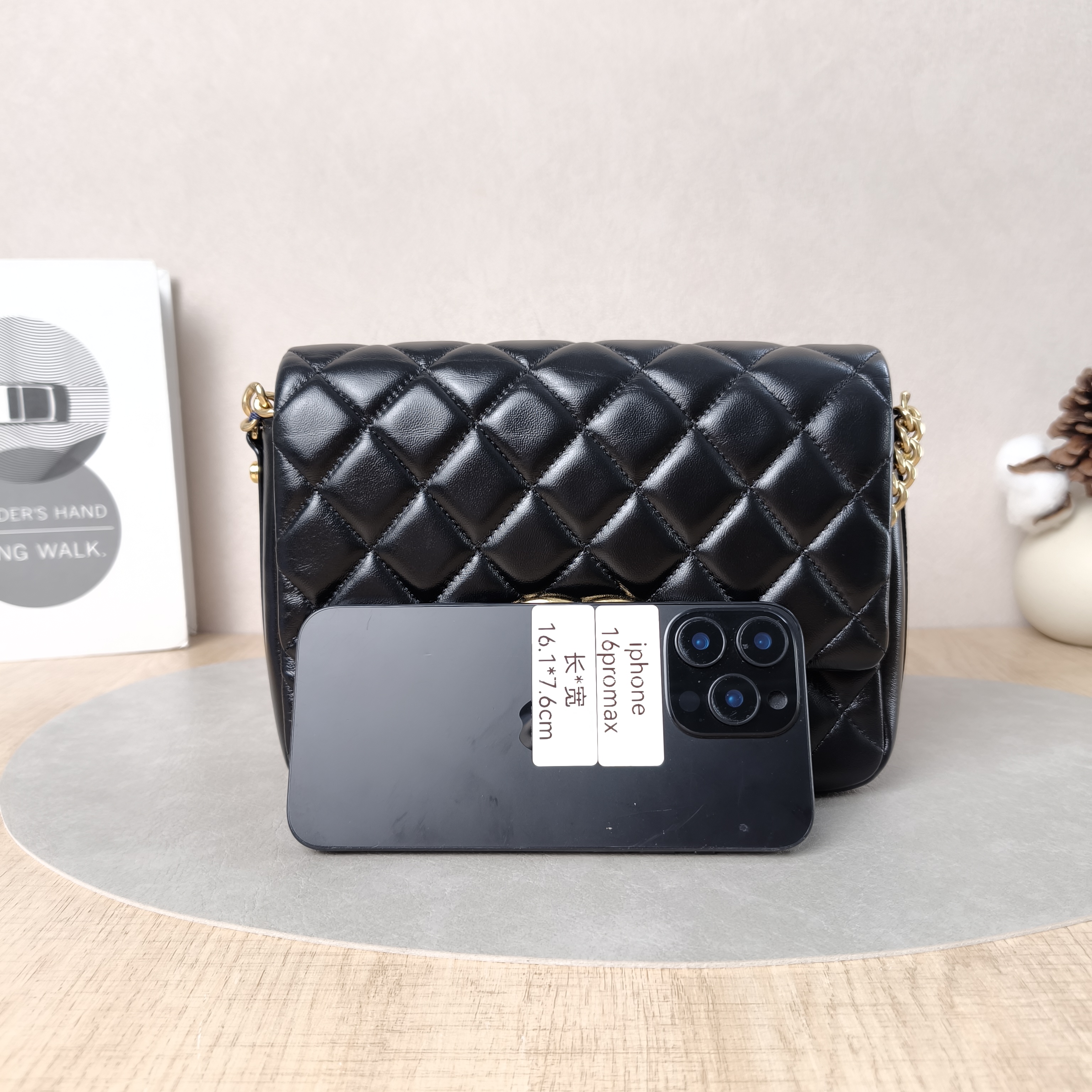 Chanel Crossbody Bag Edition c logo Black Waxed Leather One Size22 × 7 × 16 cm — cover view 3 of 5