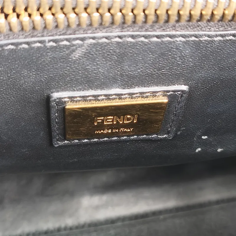 FENDI Crossbody Bagpeekaboo lconic Crossbody Bag Black Calfskin Medium33.5 × 13 × 25.5 cm — detail view 8 of 11