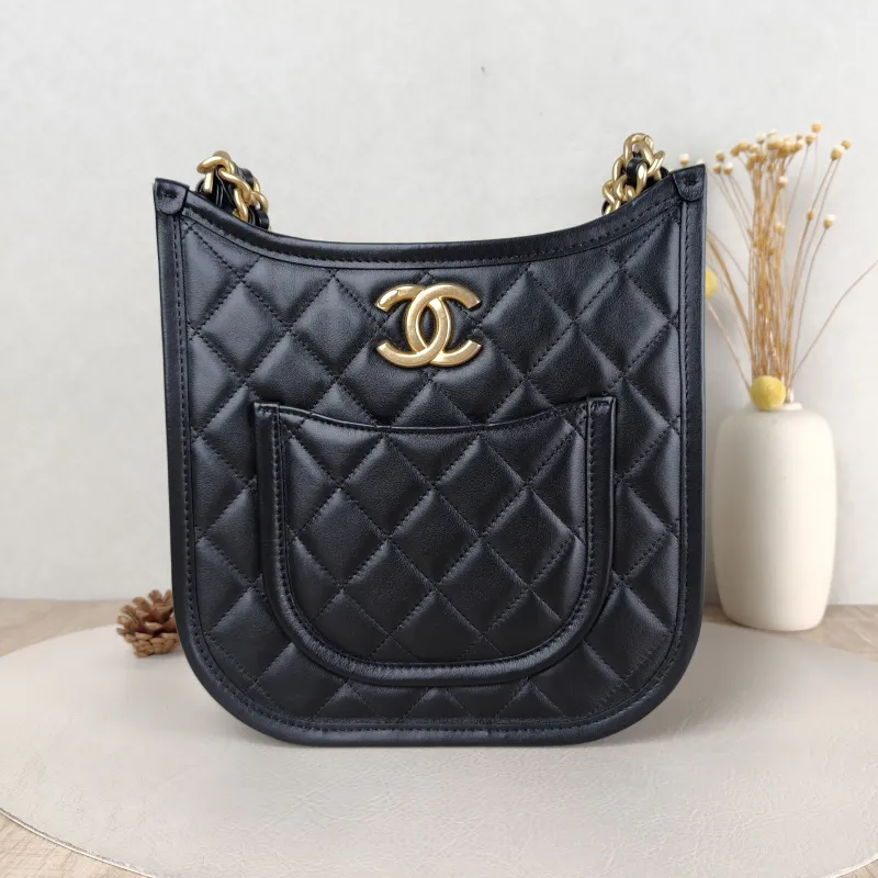 Chanel Crossbody Bag 24s hobo Black Calfskin One Size 22 × 6 × 24 cm