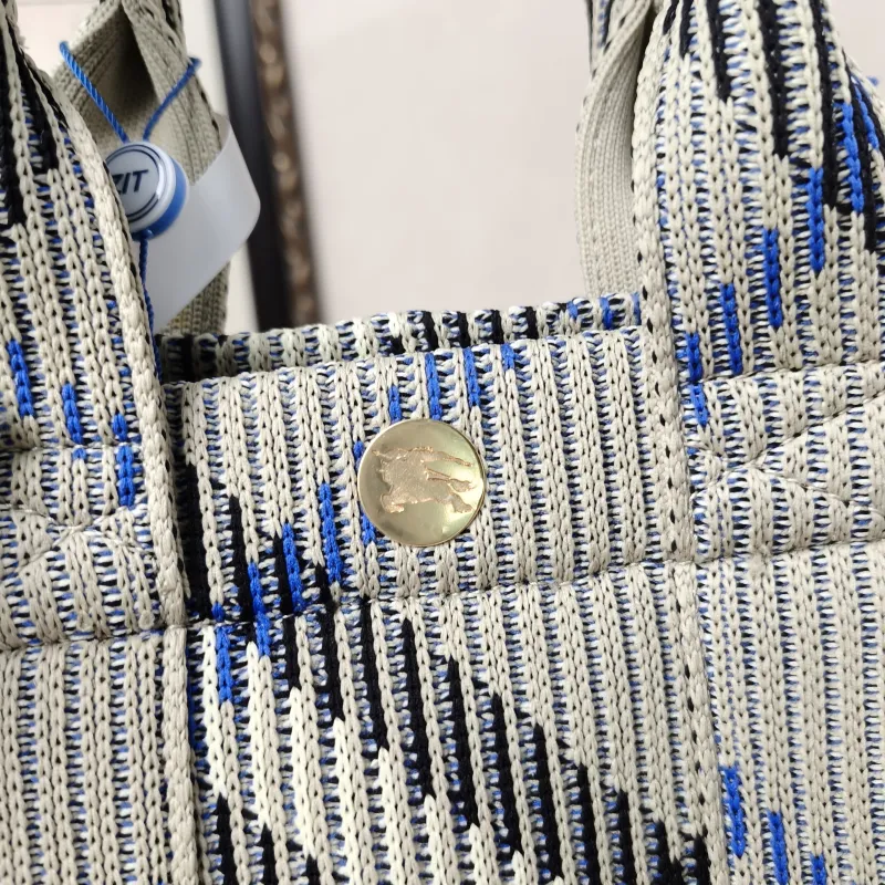 BURBERRY Top Handle Bag Tote Bag Black · Blue · Canvas One Size25 × 11 × 21 cm — detail view 13 of 18