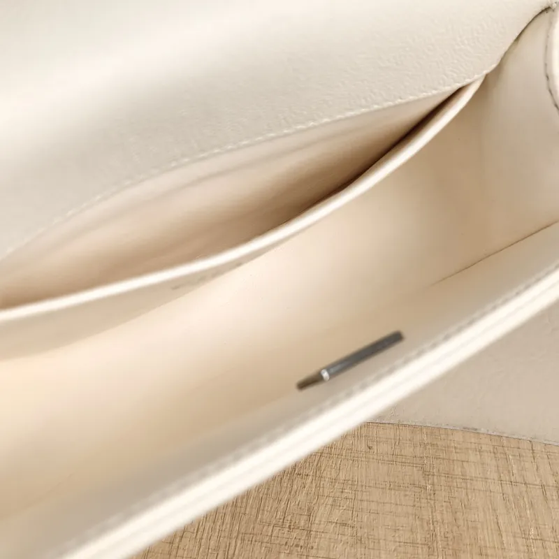 Chanel Crossbody Bagleboy White Grained Calfskin Small18 × 6 × 12.5 cm — detail view 12 of 12