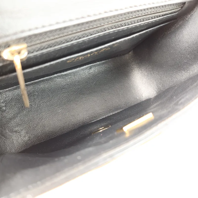 Chanel Crossbody Bag Classic Flap Mini CF Mini Black SL ambskinmini17 × 8 × 13.5 cm — detail view 5 of 15
