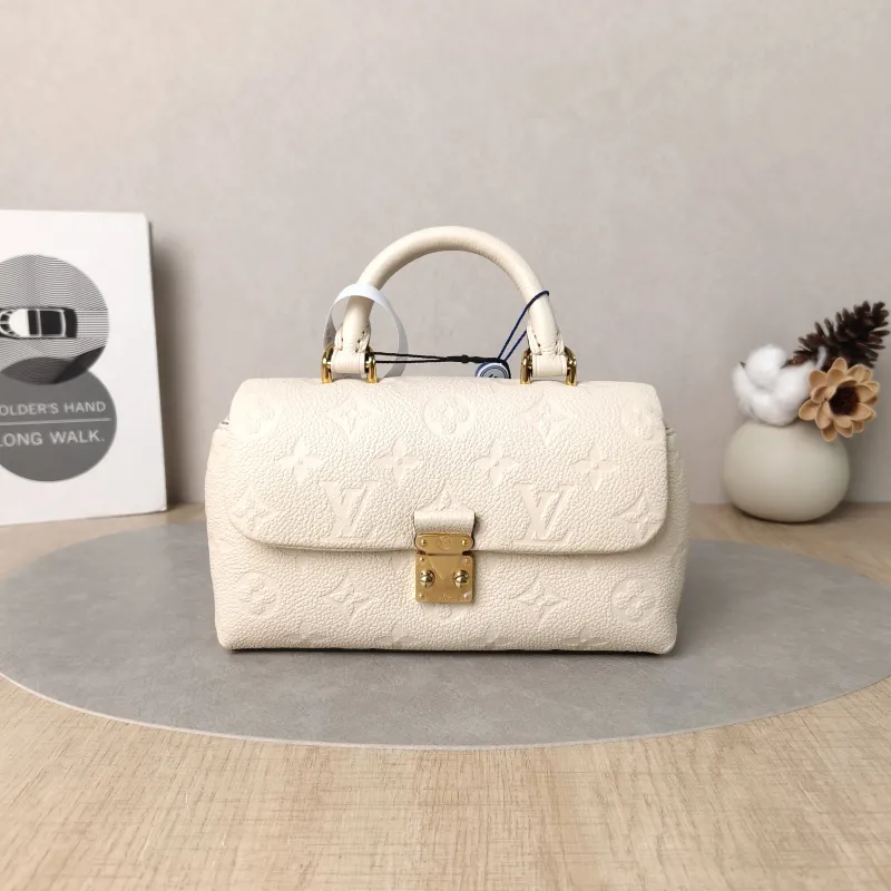 Louis Vuitton Crossbody Bag MADELEINE White Empreinte Embossed Calfskinnano21 × 6 × 12.5 cm
