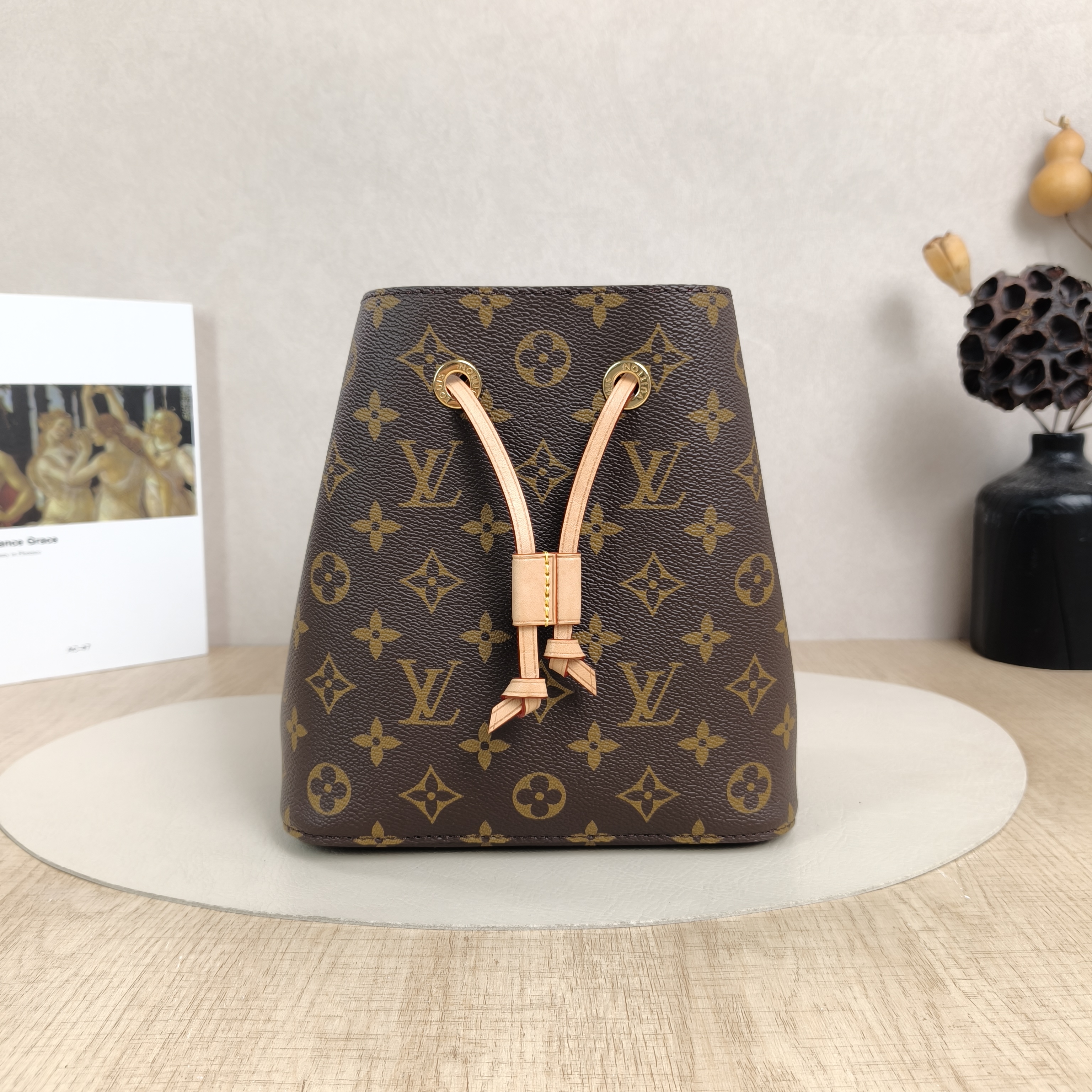 Louis Vuitton Crossbody Bag NÉONOÉ Bucket Bag BB Monogram PVCBB20 × 13 × 20 cm