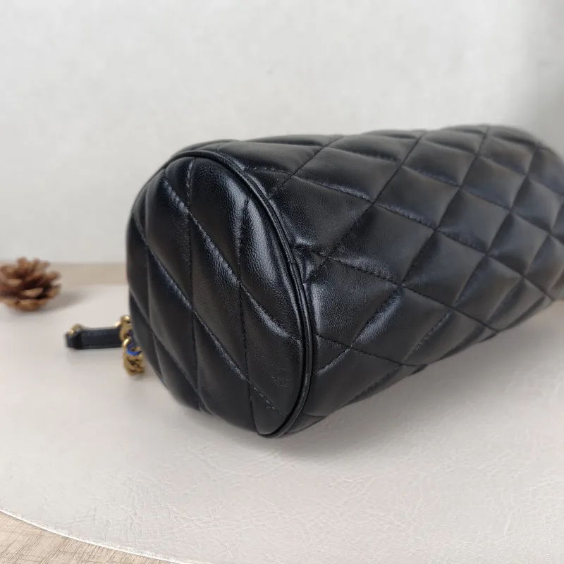 SAINT LAURENT Shoulder Bag Sade Black Lambskin Small24 × 12 × 12 cm — detail view 8 of 11