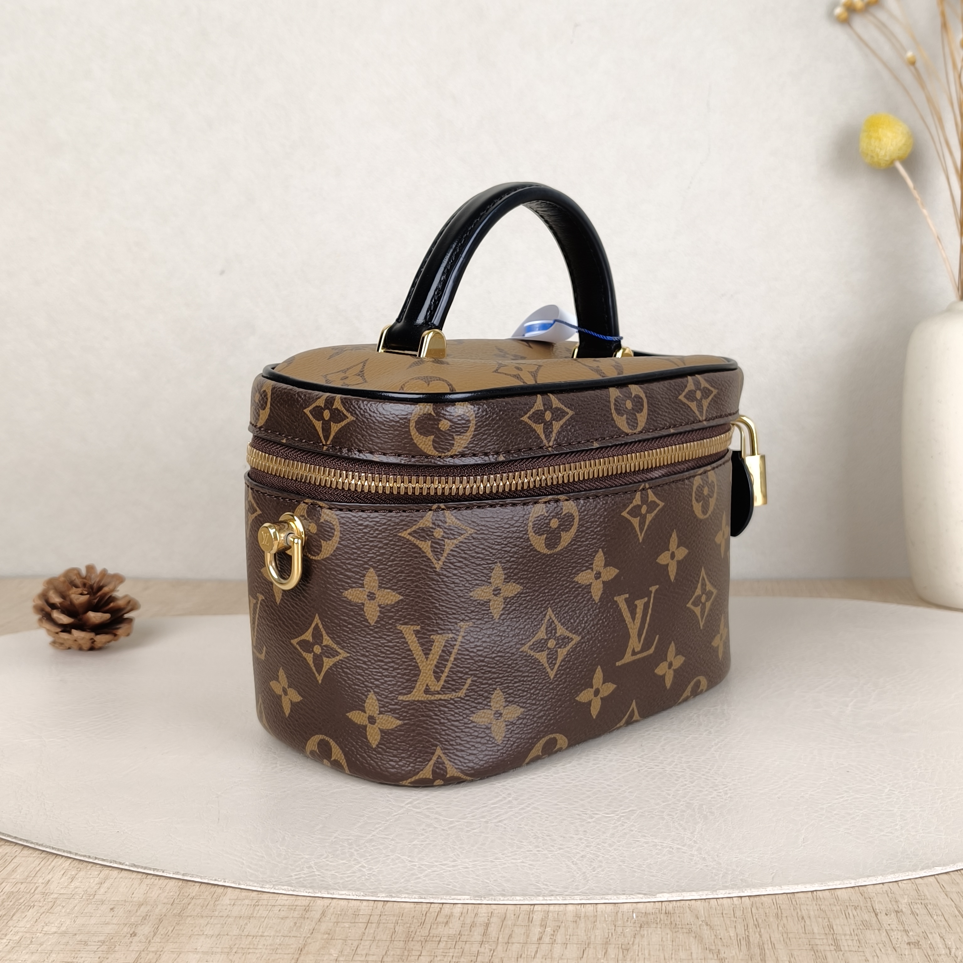 Louis Vuitton Shoulder Bag VANITY Cosmetic Bag Monogram PVC Small19 × 11 × 13 cm — cover view 4 of 5