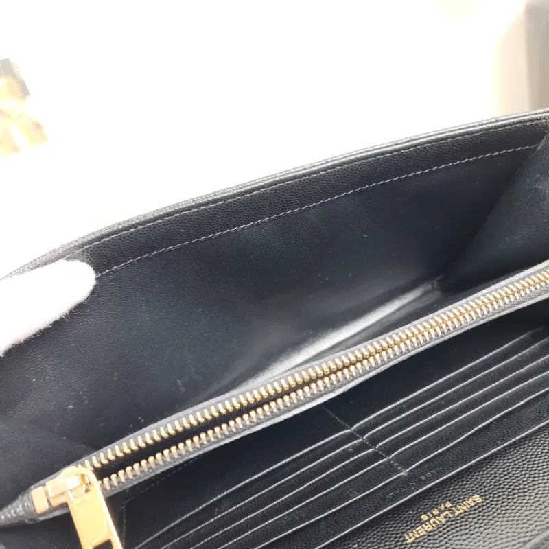 SAINT LAURENT Crossbody Bag ENVELOPE Black Grained Calfskin Small21 × 6 × 13 cm — detail view 13 of 15